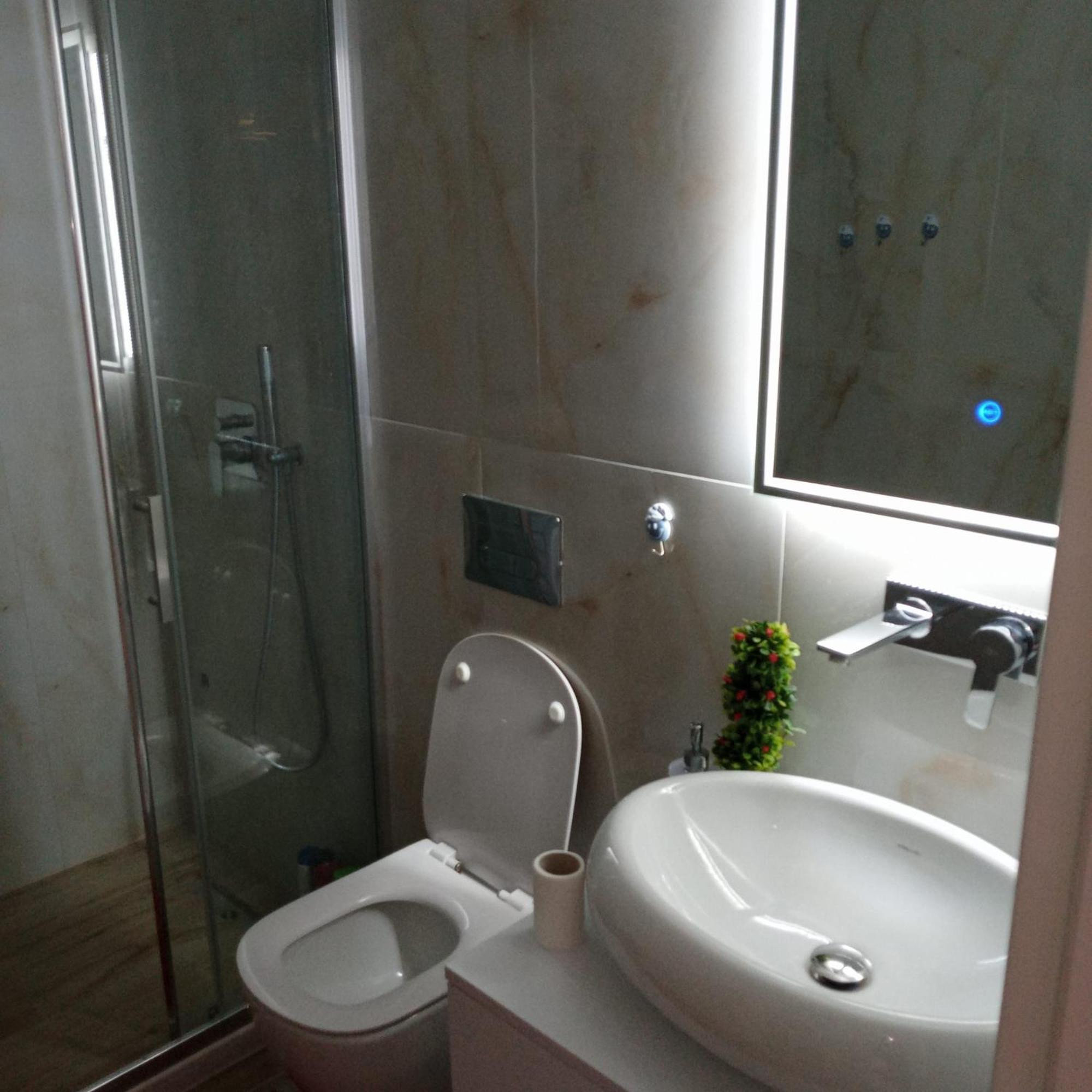 Apartment Thousand Kisses Sarandë Buitenkant foto